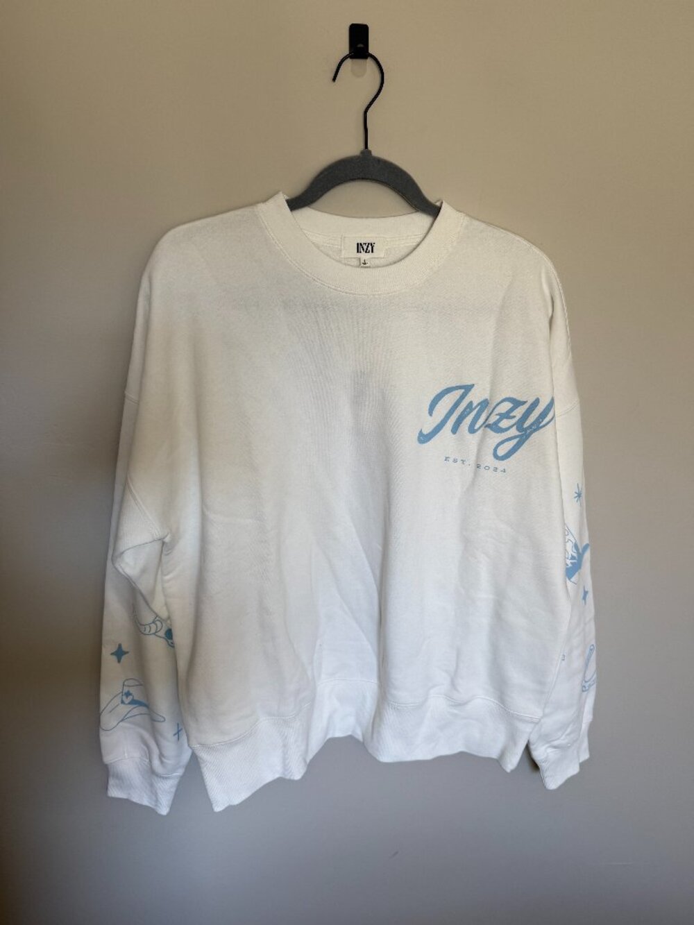NWT INZY Western Tattoo Sleeve Graphic Sweatshirt White Blue Size S